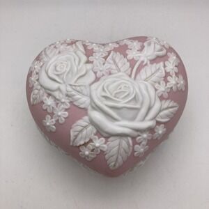Vintage Bisque Pink & White Rose Cameo Heart Shaped Music Box Otagiri 1995 Video
